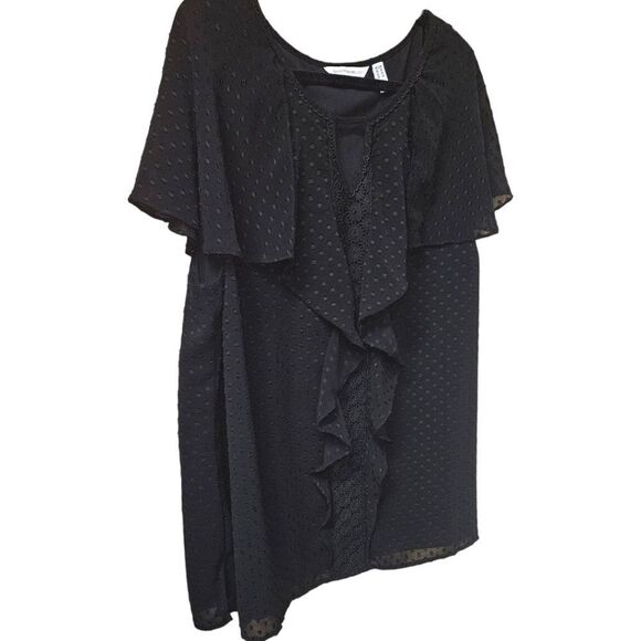 ISAACMIZRAHI LIVE! Plus,โSize Black Flutter Clip Dot Ruffle Short Sleeve Top - Picture 7 of 13